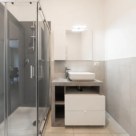 Lägenhet Arcade - 10 Minutes Walk To Piazza Maggiore *