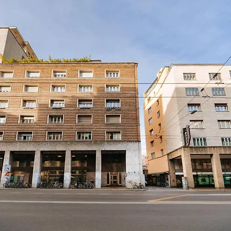 Arcade - 10 Minutes Walk To Piazza Maggiore Lägenhet