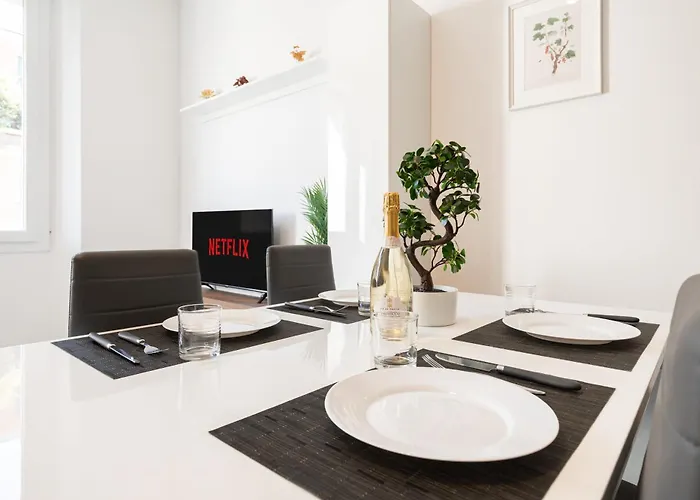 Arcade - 10 Minutes Walk To Piazza Maggiore Apartment