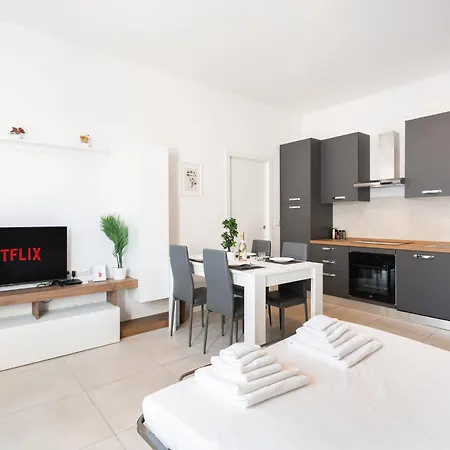 Arcade - 10 Minutes Walk To Piazza Maggiore * بولونيا