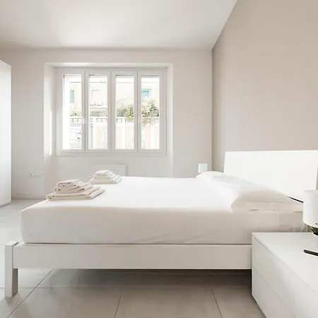 Arcade - 10 Minutes Walk To Piazza Maggiore * بولونيا